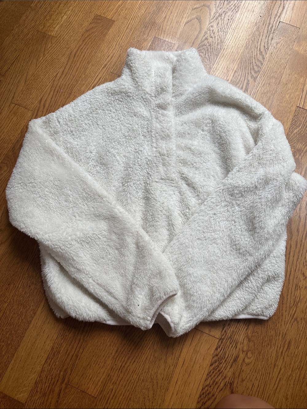 H&M Off-White Sherpa Turtleneck Pullover Sweater